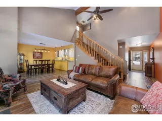 Photo #4: 958575 Listing