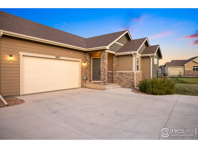 MLS: 958683 Condo For Sale