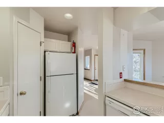 Photo #4: 958689 Listing