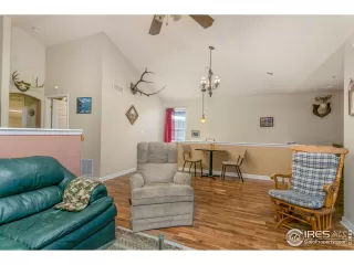 Photo #6: 958777 Listing