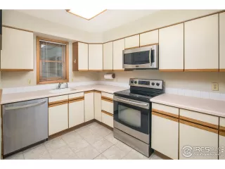 Photo #5: 958780 Listing