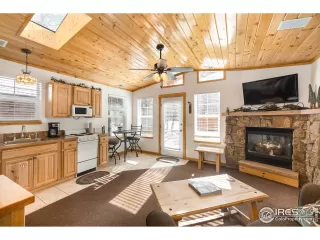 Photo #5: 958808 Listing