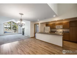 Photo #2: 958887 Listing