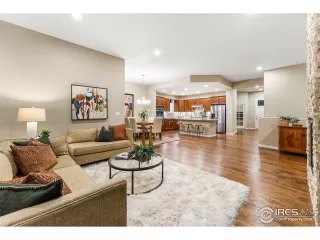 Photo #5: 958928 Listing