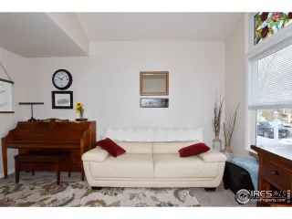 Photo #6: 958970 Listing