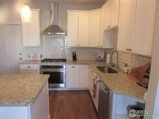 Photo #6: 959031 Listing