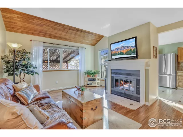 MLS: 959110 Condo For Sale