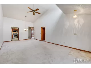 Photo #5: 959122 Listing