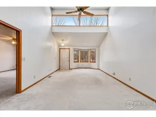 Photo #6: 959122 Listing