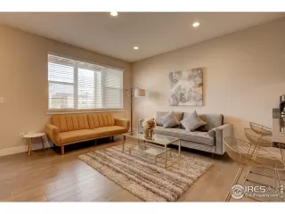Photo #5: 959155 Listing 
