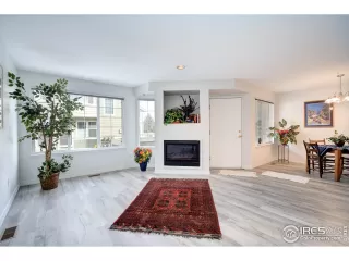 Photo #3: 959320 Listing