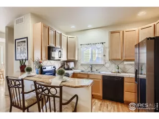 Photo #4: 959362 Listing