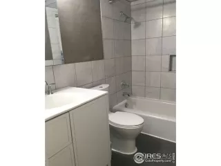 Photo #5: 959408 Listing