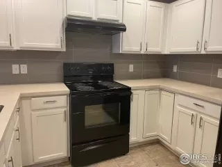 Photo #2: 959429 Listing