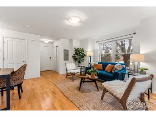 Photo #4: 959442 Listing