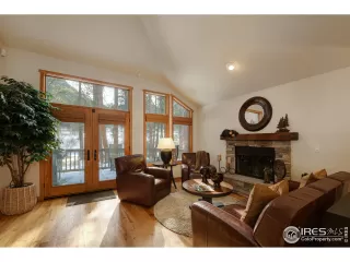 Photo #4: 959448 Listing