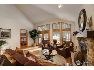 Photo #6: 959448 Listing