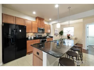 Photo #5: 959450 Listing
