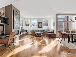 Photo #4: 959451 Listing