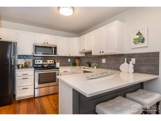 MLS: 959461 Condo For Sale