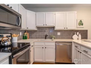 Photo #5: 959461 Listing 