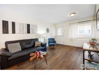 Photo #4: 959467 Listing