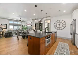 Photo #5: 959471 Listing