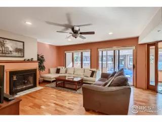 Photo #5: 959475 Listing 