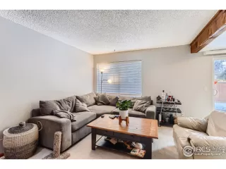 Photo #4: 959488 Listing