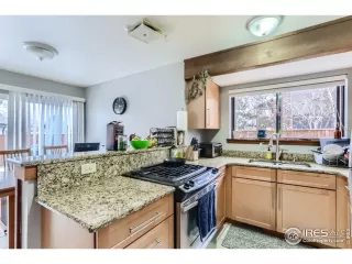 Photo #6: 959488 Listing