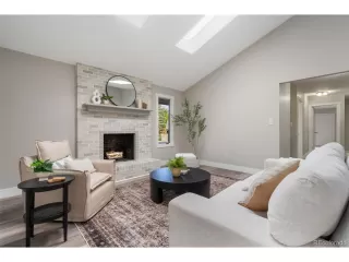 Photo #5: 9595276 Listing