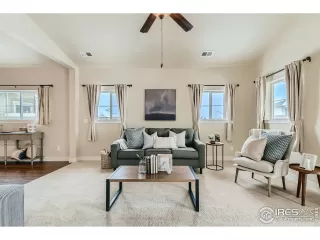 Photo #4: 959566 Listing