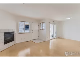 Photo #4: 959585 Listing