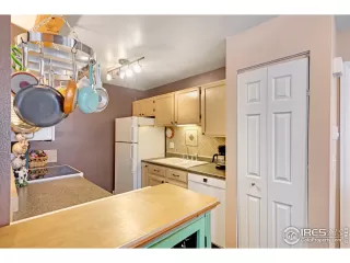 Photo #6: 959587 Listing