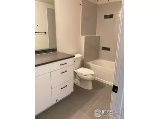 Photo #6: 959600 Listing 