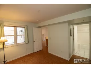 Photo #6: 959607 Listing