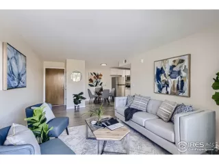 Photo #5: 959642 Listing 