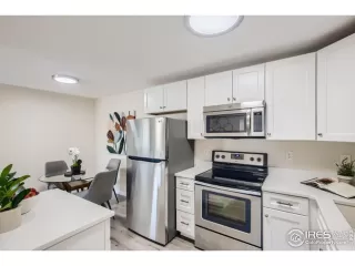 Photo #6: 959642 Listing 