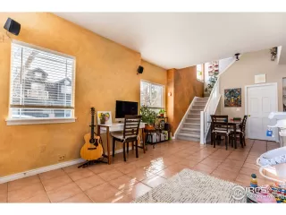 Photo #5: 959724 Listing