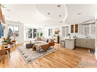 Photo #4: 959836 Listing 