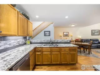 Photo #4: 959862 Listing