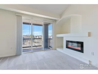 Photo #5: 959965 Listing