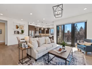 Photo #3: 960050 Listing