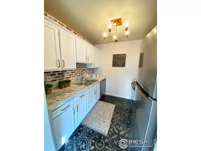 MLS: 960092 Condo For Sale