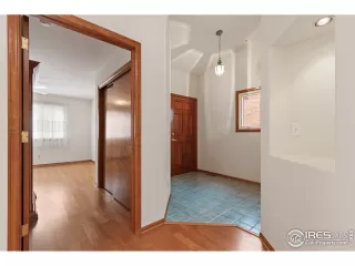 Photo #4: 960117 Listing