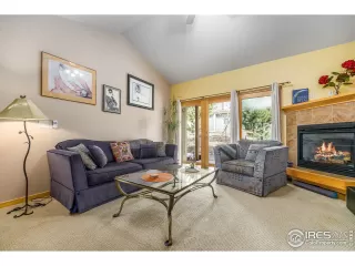 Photo #4: 960146 Listing