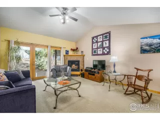 Photo #5: 960146 Listing