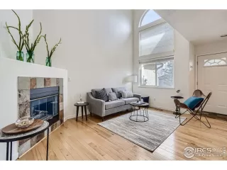 Photo #2: 960183 Listing