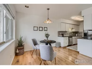 Photo #5: 960183 Listing