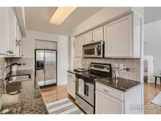 Photo #6: 960183 Listing